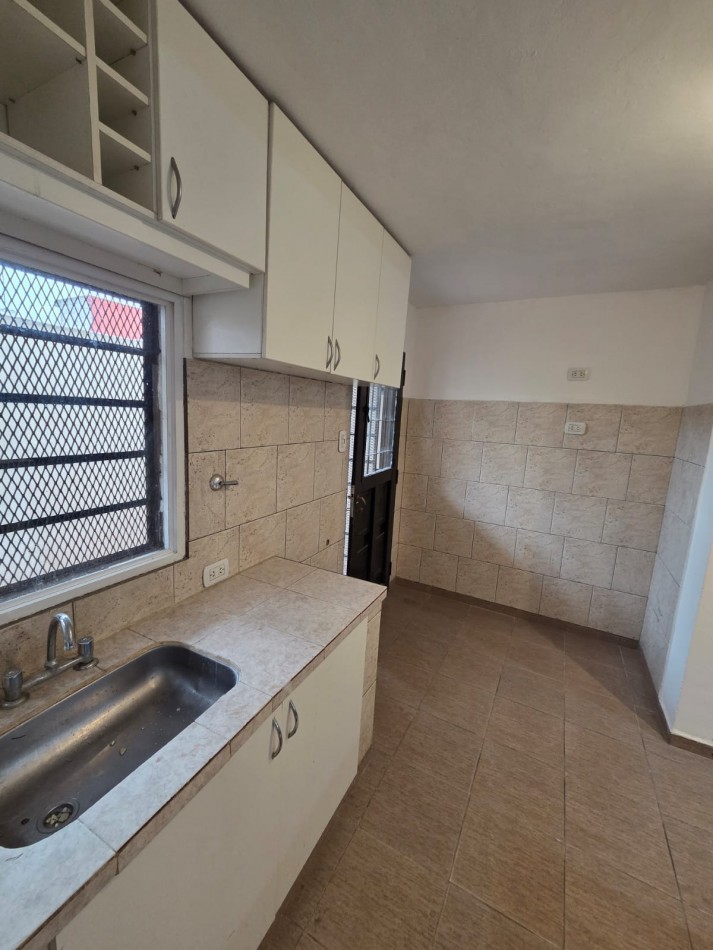 ALQUILER DUPLEX TRES AMBIENTES PATIO SAN MIGUEL