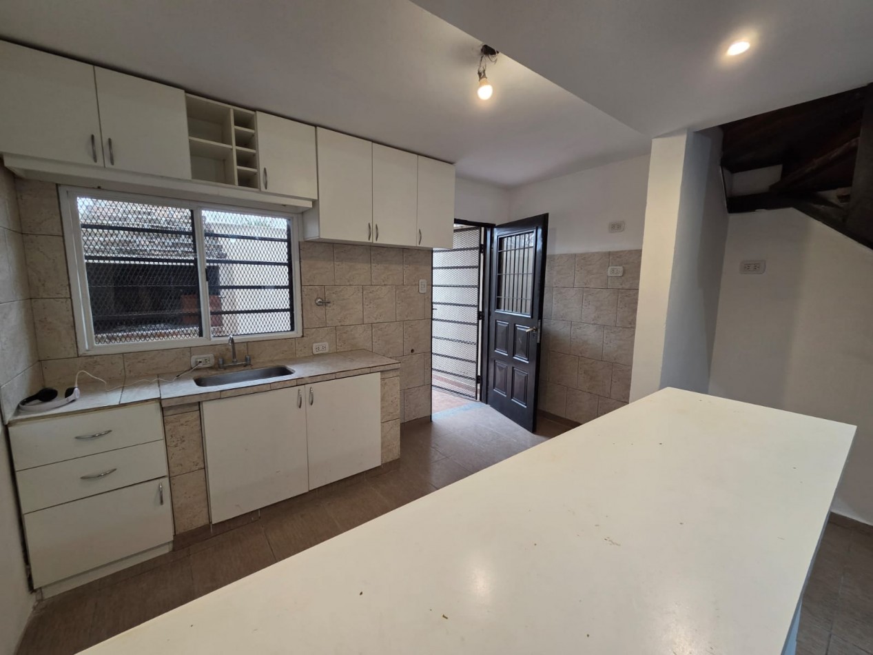 ALQUILER DUPLEX TRES AMBIENTES PATIO SAN MIGUEL