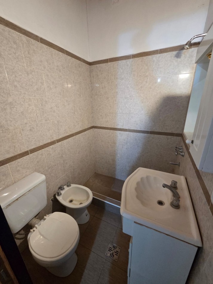 ALQUILER DUPLEX TRES AMBIENTES PATIO SAN MIGUEL