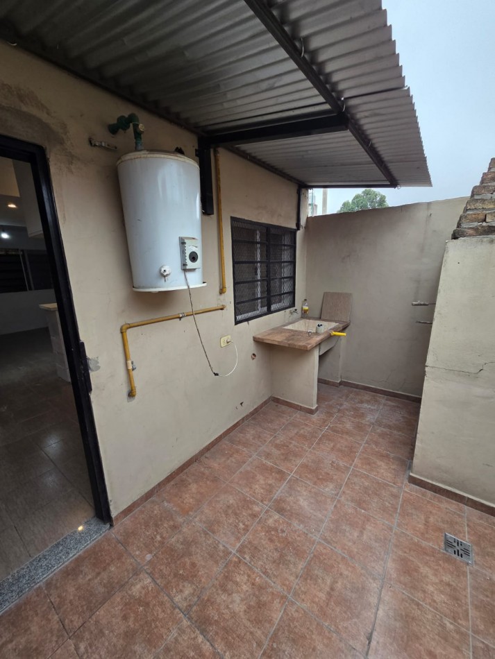 ALQUILER DUPLEX TRES AMBIENTES PATIO SAN MIGUEL