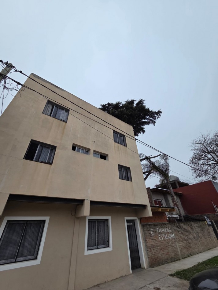 ALQUILER DUPLEX TRES AMBIENTES PATIO SAN MIGUEL