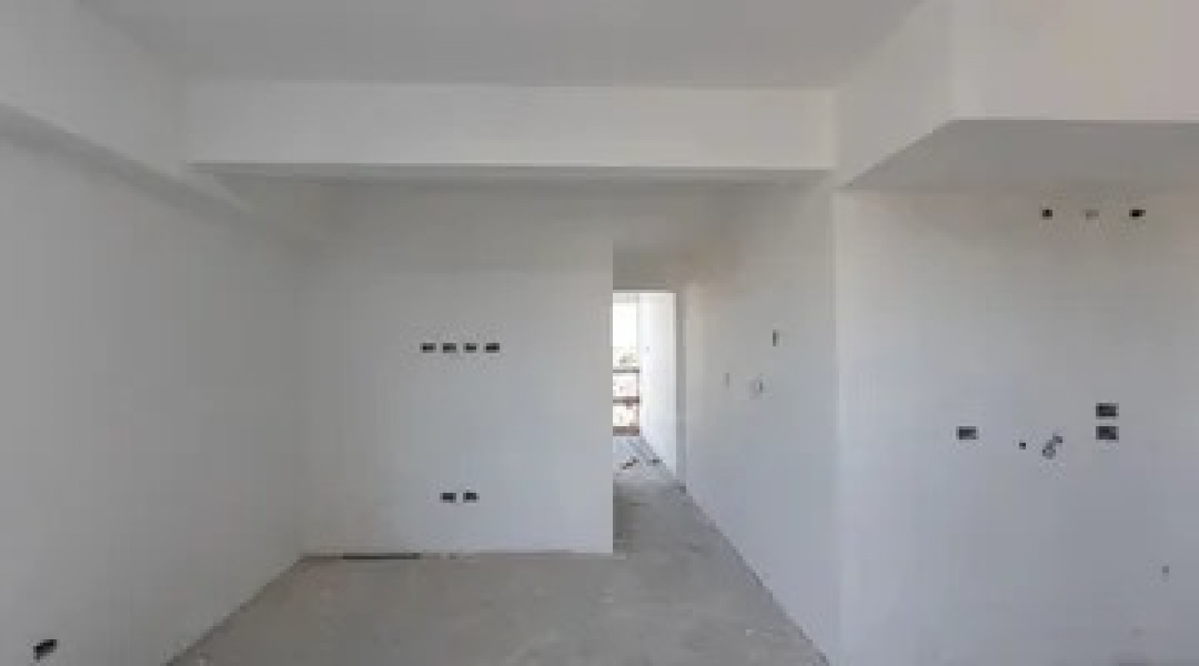 VENTA POZO A ESTRENAR DOS AMBIENTES COCHERA BALCON HURLINGHAM EMILIA II