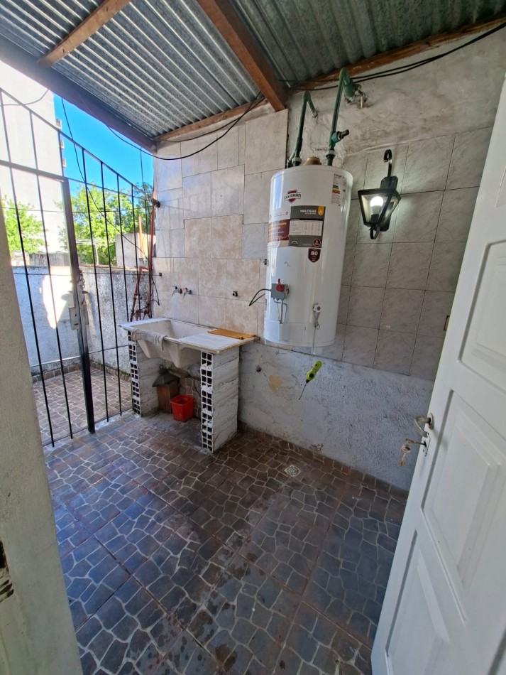 ALQUILER TRES AMBIENTES BALCON SAN MIGUEL CENTRO APTO VIVIENDA O PROFESIONAL