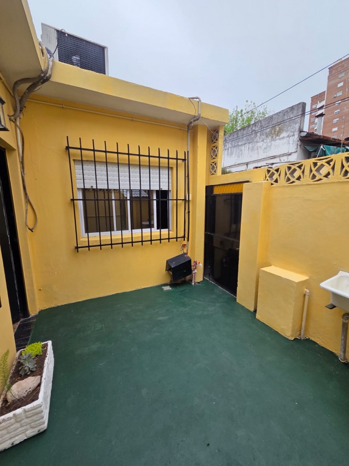Alquiler dos ambientes patio ph san miguel centro 