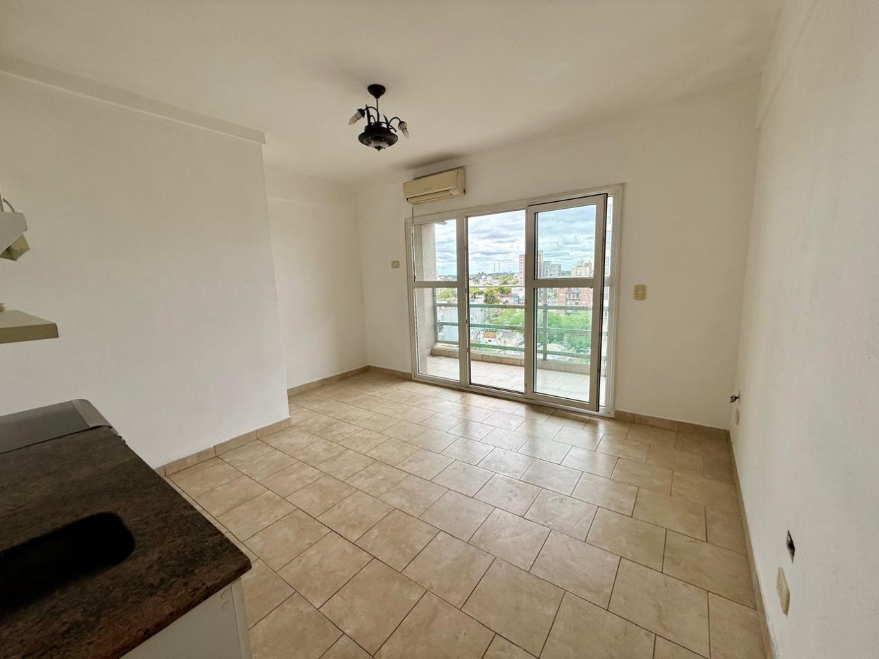 VENTA DOS AMBIENTES DOBLE BALCON SAN MIGUEL CENTRO