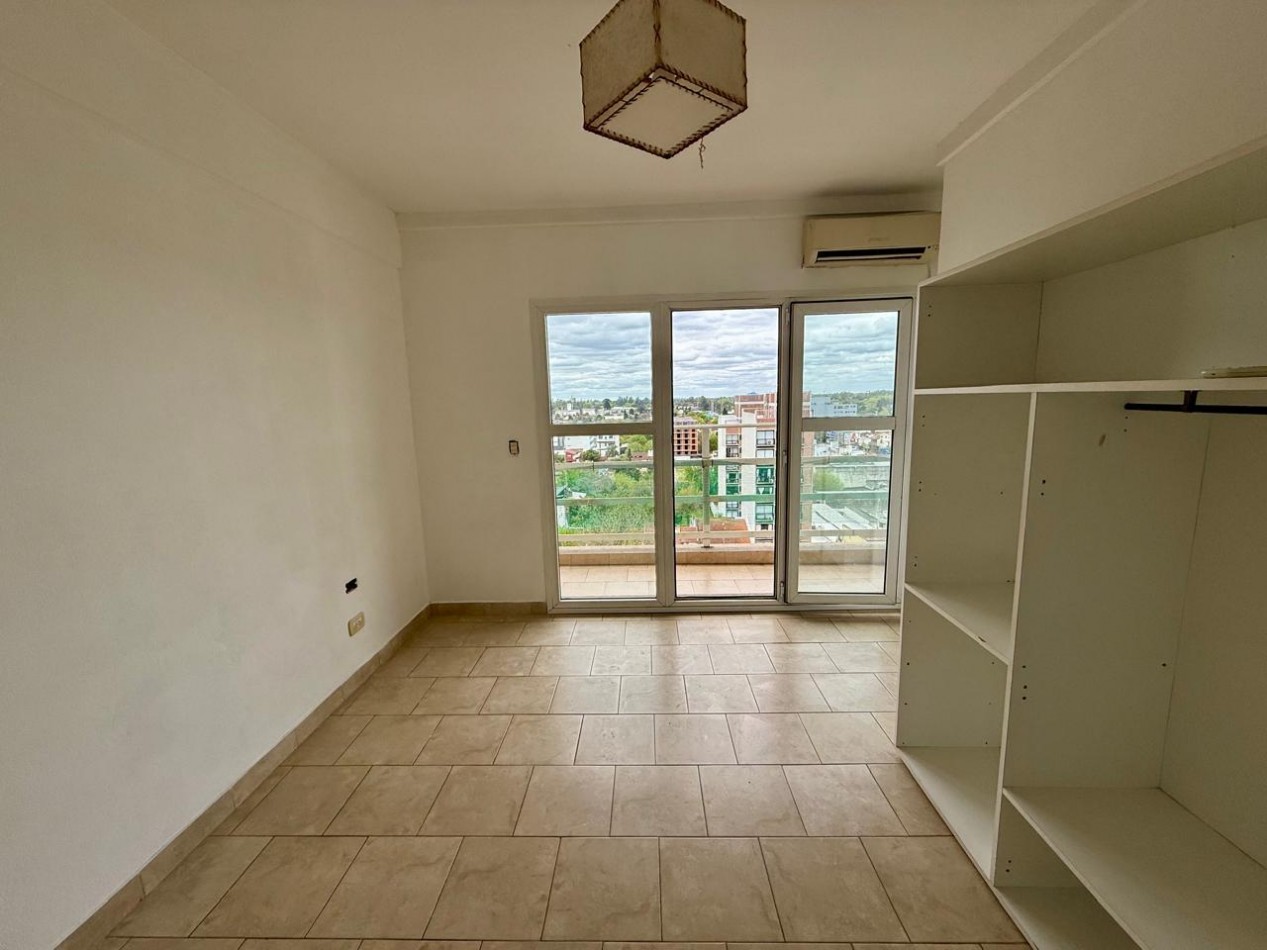 VENTA DOS AMBIENTES DOBLE BALCON SAN MIGUEL CENTRO