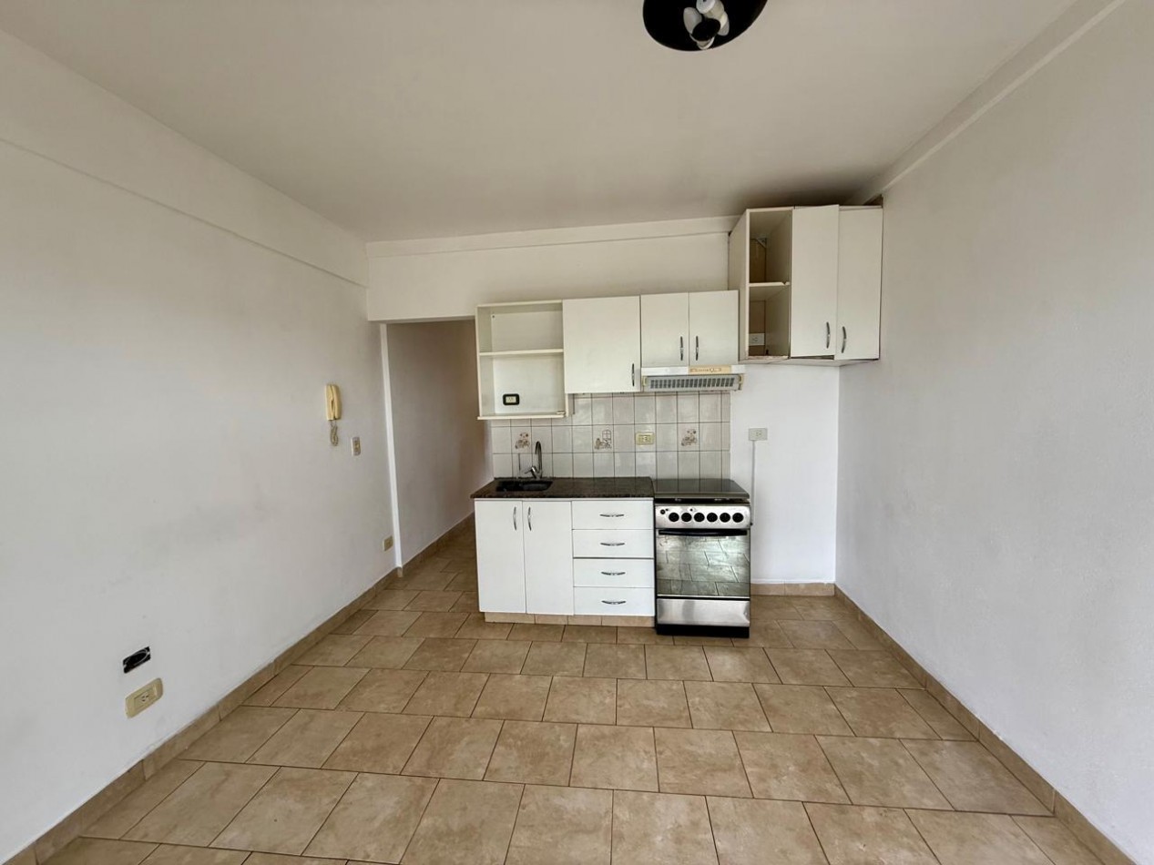 VENTA DOS AMBIENTES DOBLE BALCON SAN MIGUEL CENTRO