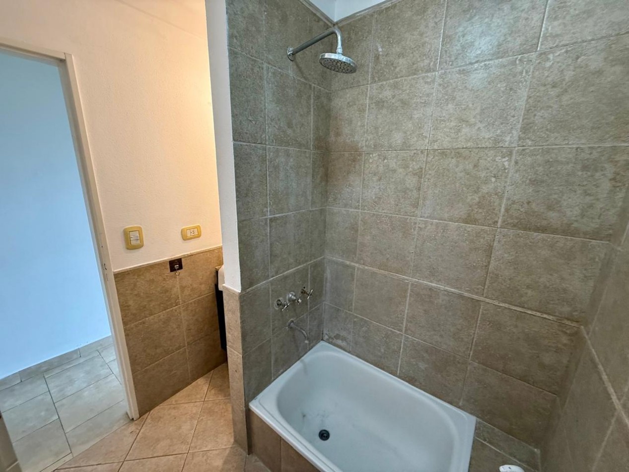 VENTA DOS AMBIENTES DOBLE BALCON SAN MIGUEL CENTRO