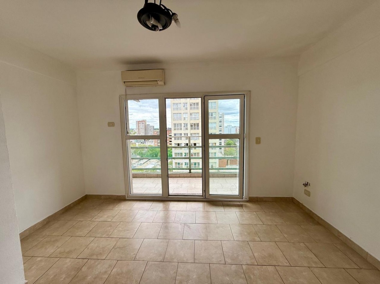 VENTA DOS AMBIENTES DOBLE BALCON SAN MIGUEL CENTRO