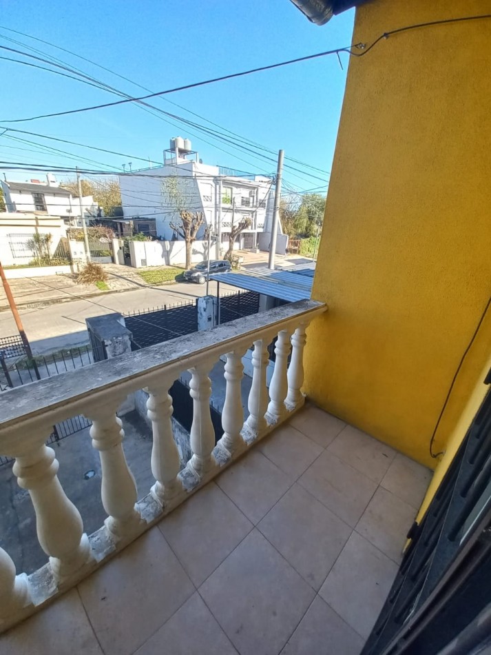 ALQUILER DOS AMBIENTES BALCON LAVADERO JOSE C PAZ