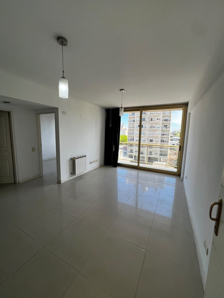 ALQUILER DOS AMBIENTES CON BALCON, COCHERA BAULERA SAN MIGUEL CENTRO