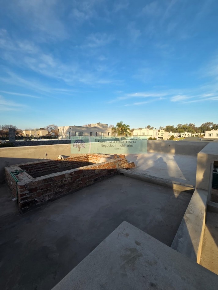 VENTA CASA CATEGORIA A ESTRENAR BARRIO MAGNA BARRIO CERRADO