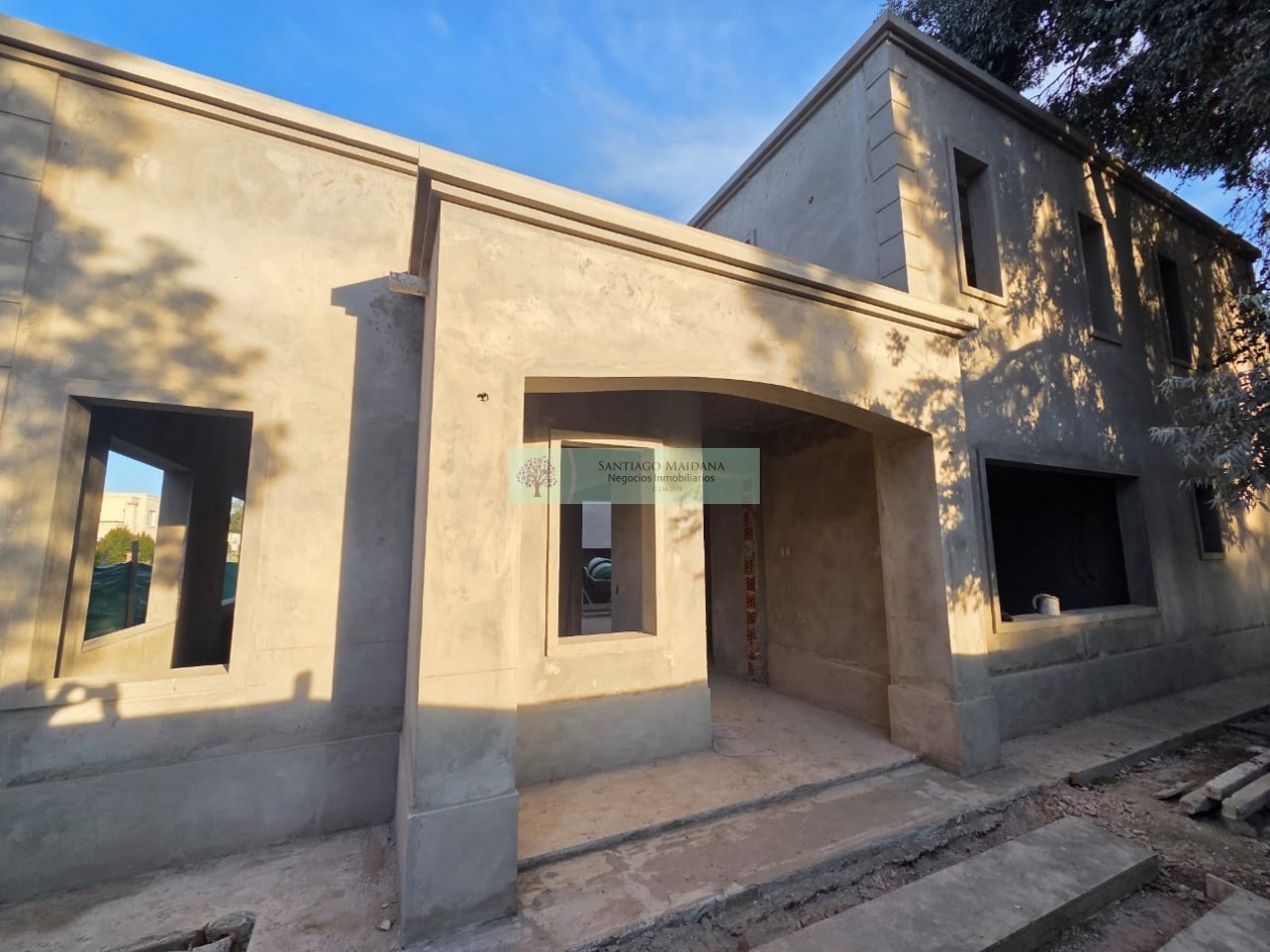VENTA CASA CATEGORIA A ESTRENAR BARRIO MAGNA BARRIO CERRADO