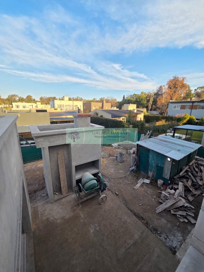 VENTA CASA CATEGORIA A ESTRENAR BARRIO MAGNA BARRIO CERRADO