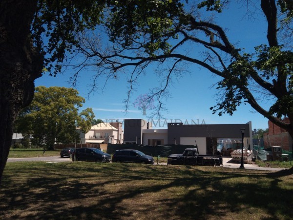 Lote En Venta Dentro De Barrio Cerrado Magna
