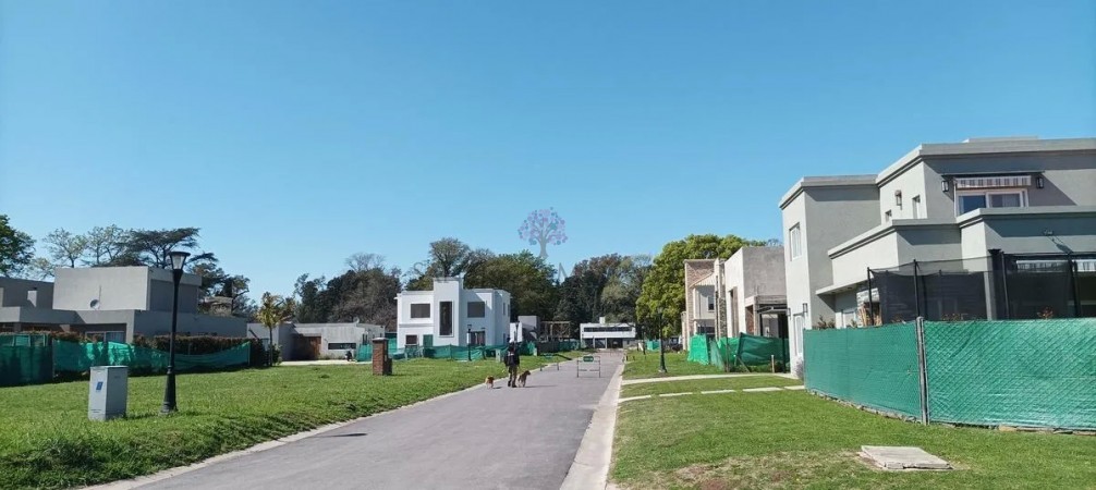 Lote En Venta Dentro De Barrio Cerrado Magna