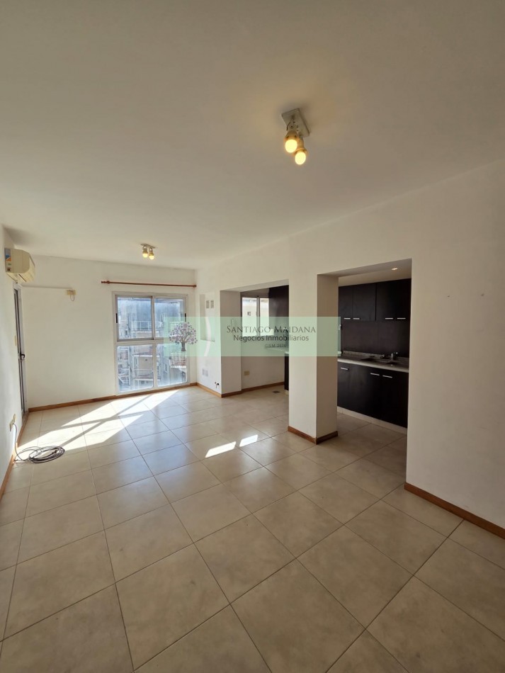 VENTA DOS AMBIENTES CON COCHERA SUBTERRANEA Y BALCON MUÑIZ SAN MIGUEL CENTRO