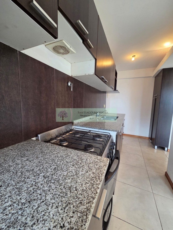 VENTA DOS AMBIENTES CON COCHERA SUBTERRANEA Y BALCON MUÑIZ SAN MIGUEL CENTRO