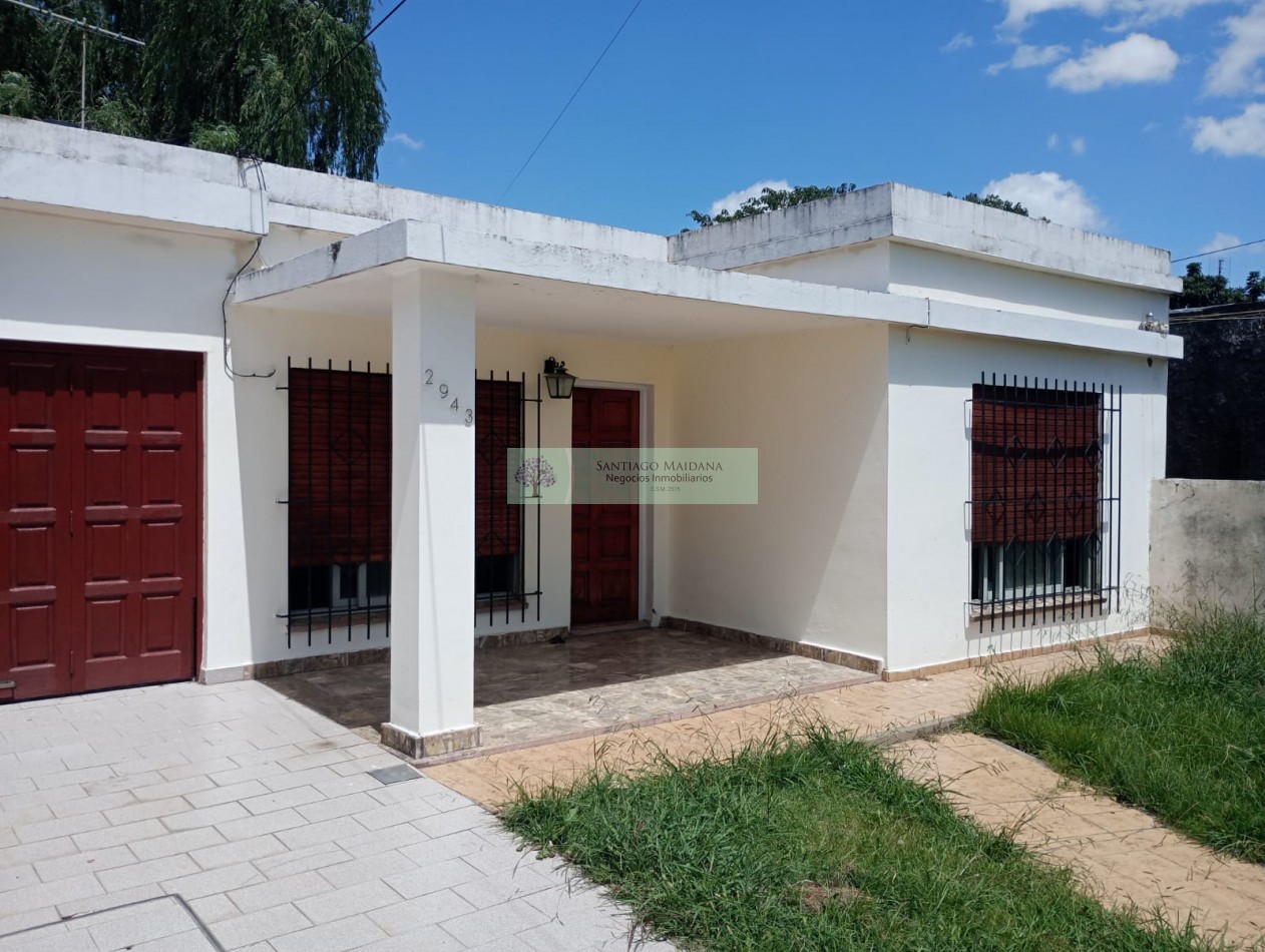 VENTA CASA AMERICANA SAN MIGUEL CON PARQUE