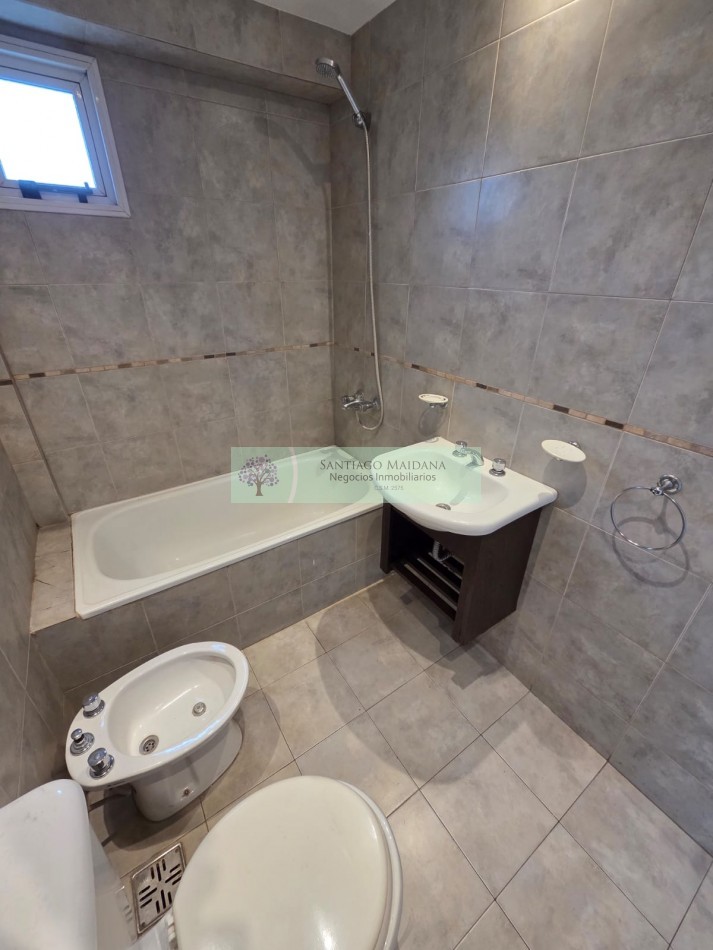 VENTA DOS AMBIENTES CON COCHERA SUBTERRANEA Y BALCON MUÑIZ SAN MIGUEL CENTRO