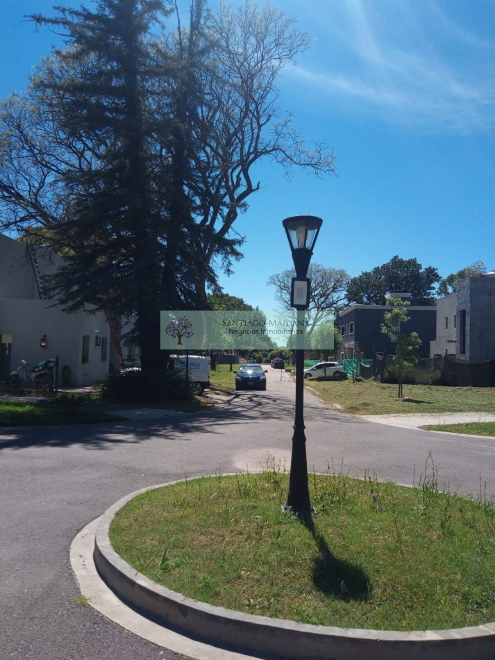VENTA CASA CATEGORIA A ESTRENAR BARRIO MAGNA BARRIO CERRADO