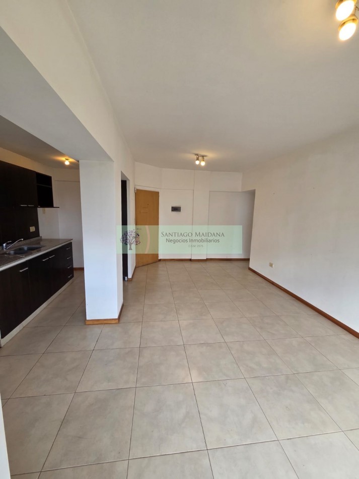VENTA DOS AMBIENTES CON COCHERA SUBTERRANEA Y BALCON MUÑIZ SAN MIGUEL CENTRO