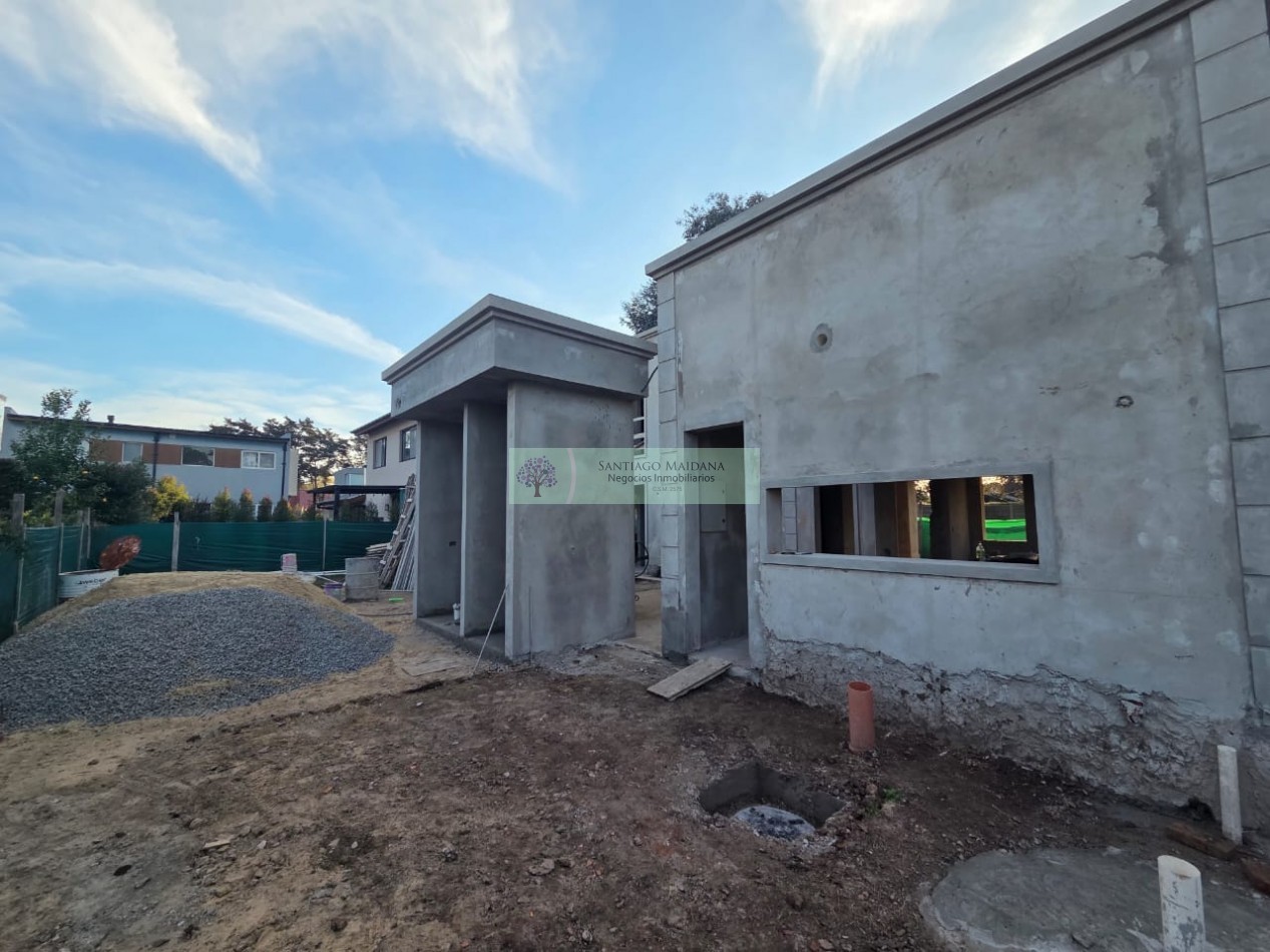 VENTA CASA CATEGORIA A ESTRENAR BARRIO MAGNA BARRIO CERRADO