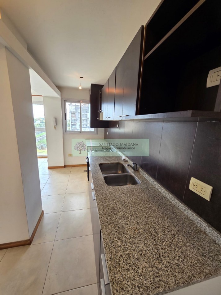 VENTA DOS AMBIENTES CON COCHERA SUBTERRANEA Y BALCON MUÑIZ SAN MIGUEL CENTRO