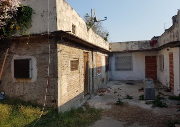 LOTE CON DOS CASAS A REFACCIONAR - IDEAL INVERSORES