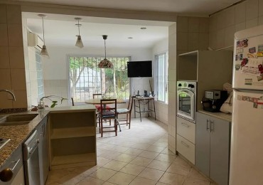 VENTA CASA 5 DORMITORIOS CON PARQUE SAN MIGUEL