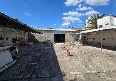 ALQUILER LOCAL DE 780M2 SAN MIGUEL CON ESTACIONAMIENTO COCHERA 