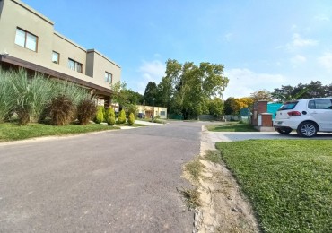 VENTA CASA CATEGORIA A ESTRENAR BARRIO MAGNA BARRIO CERRADO