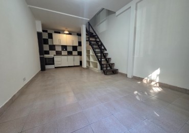 VENTA APTO CREDITO DUPLEX DOS AMBIENTES SAN MIGUEL CENTRO