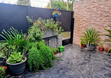 VENTA APTO CREDITO CASA CUATRO AMBIENTES PATIO COCHERA SAN MIGUEL