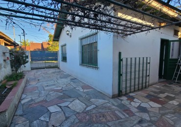 Alquiler casa dos ambientes patio cochera jose c paz