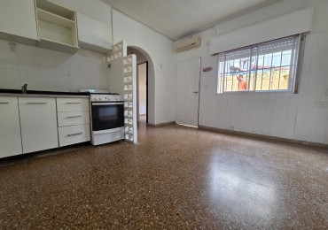 Alquiler dos ambientes patio ph san miguel centro 