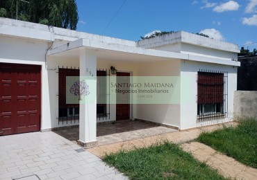 VENTA CASA AMERICANA SAN MIGUEL CON PARQUE